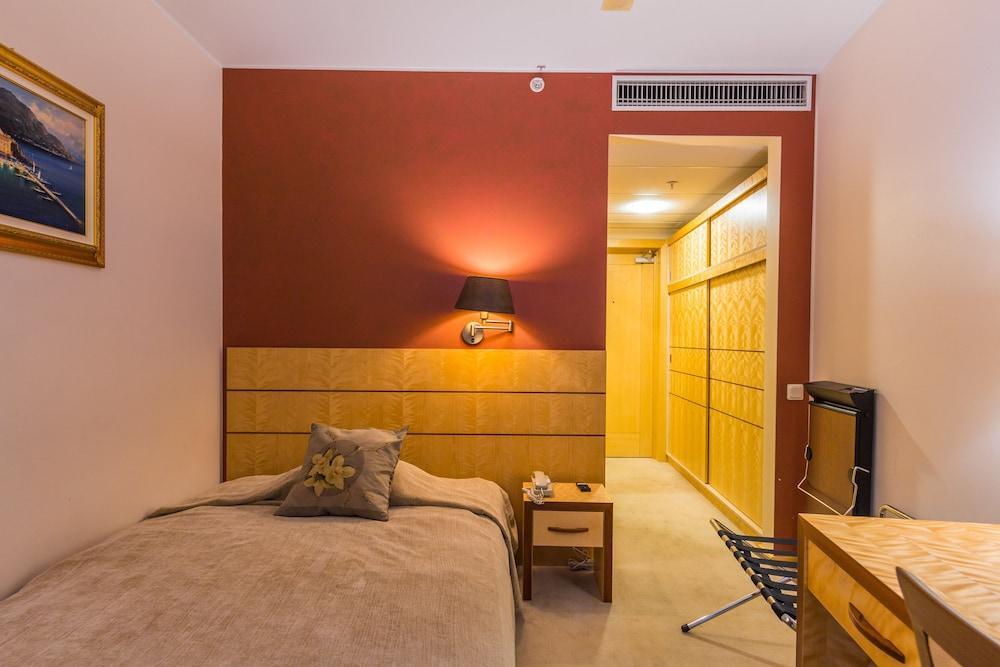 Royal Square Hotel & Suites ريغا المظهر الخارجي الصورة