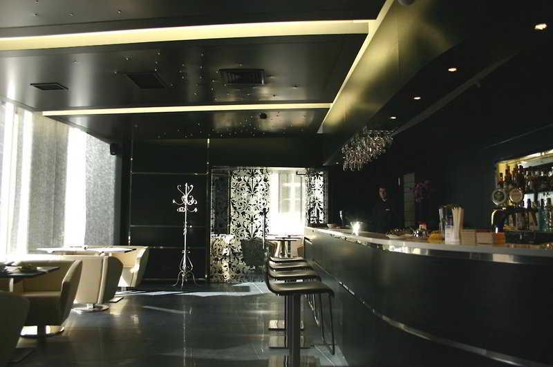 Royal Square Hotel & Suites ريغا المظهر الخارجي الصورة