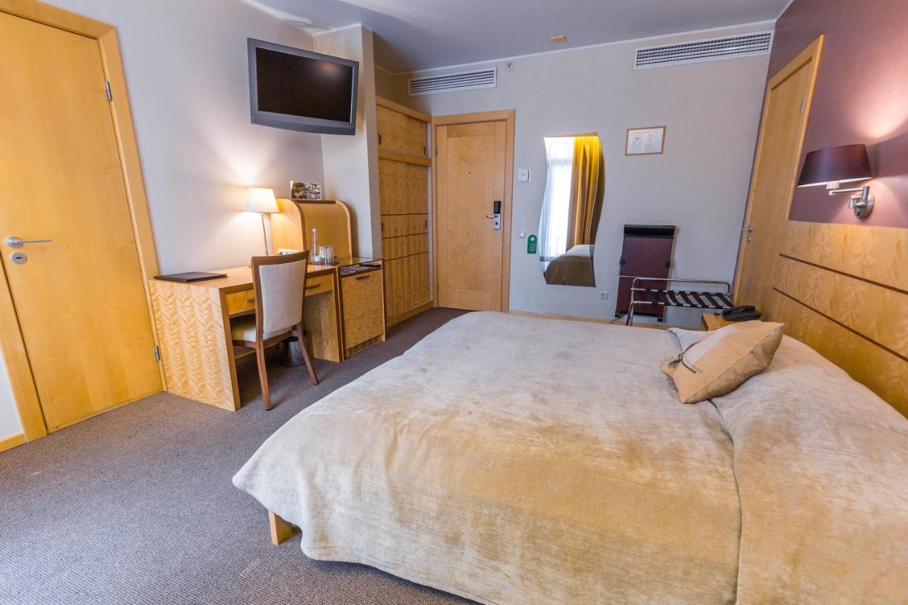 Royal Square Hotel & Suites ريغا المظهر الخارجي الصورة